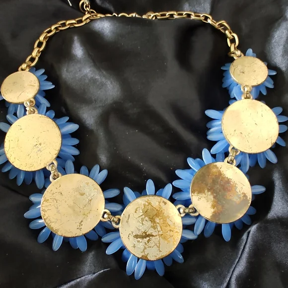 J Crew Blue Lucite Floral Gold Tone Necklace - Picture 5 of 5
